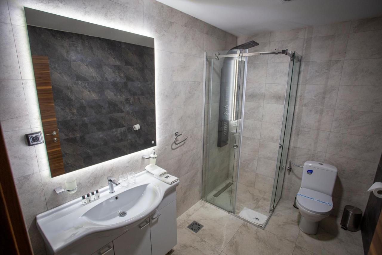 Monogramlux Otel Indija Dış mekan fotoğraf